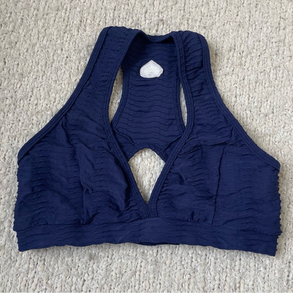 navy blue sports bra from booty by brabants (midnight)